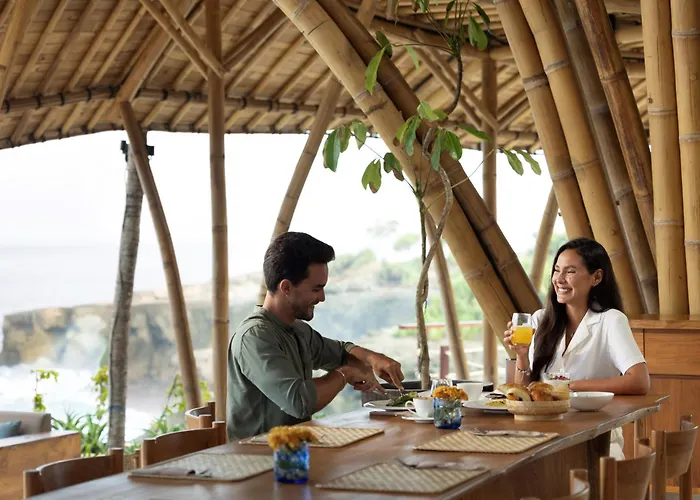 Arna Suites And Ocean Lounge
